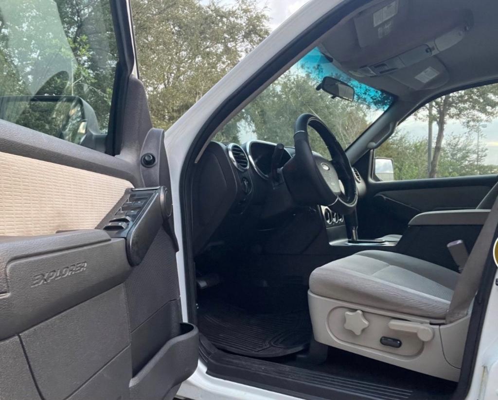 2008 Ford Explorer - $7,995