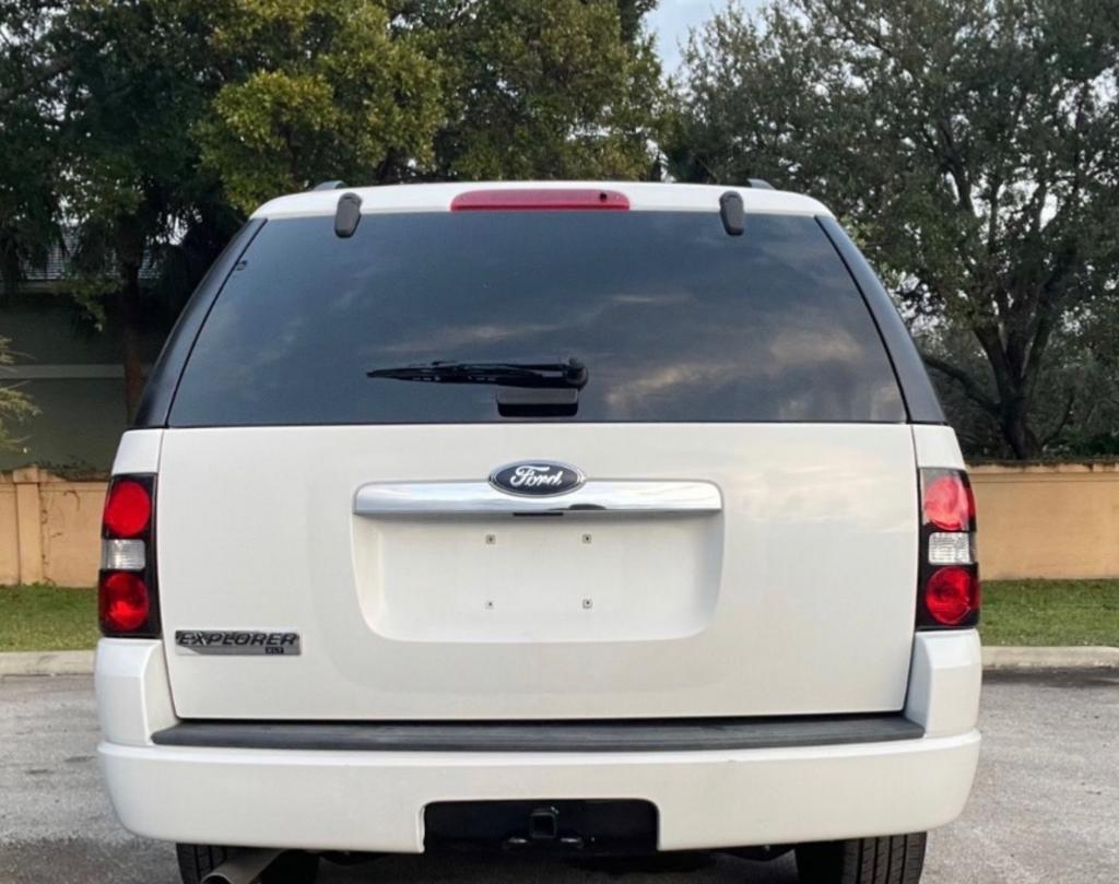 2008 Ford Explorer - $7,995