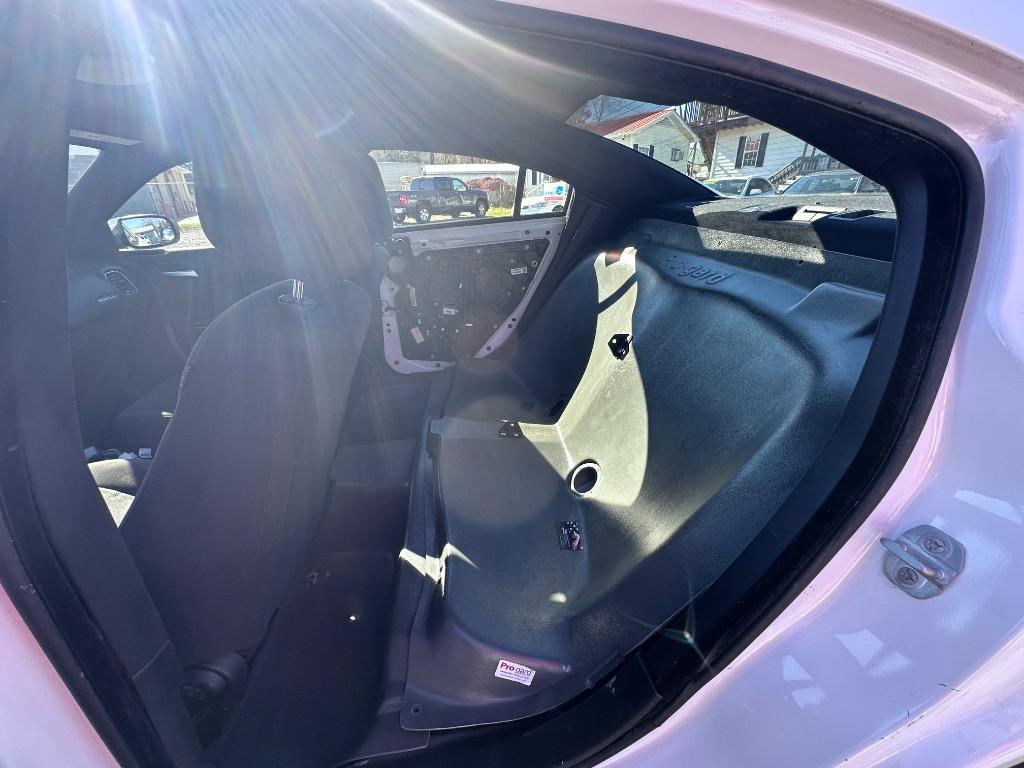 2015 Dodge Charger - $10,995