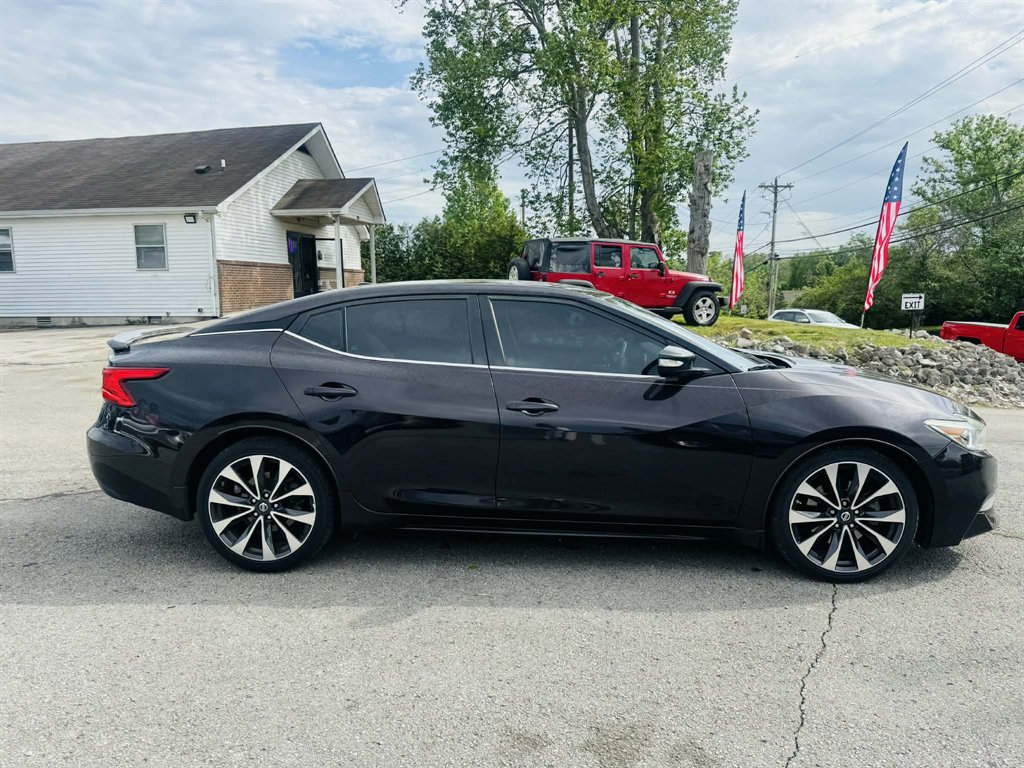 2016 Nissan Maxima - $14,995