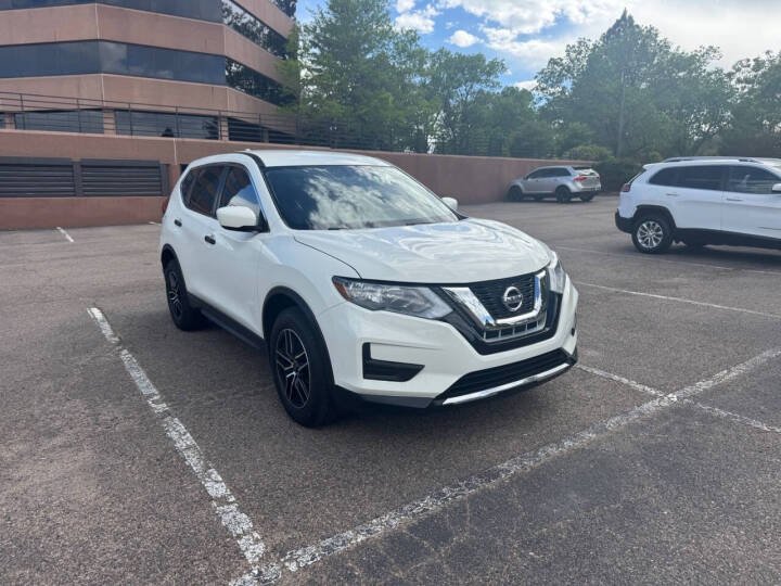 2017 Nissan Rogue - $13,995
