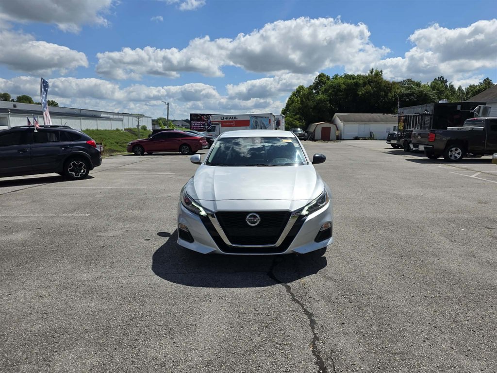 2022 Nissan Altima - $14,995