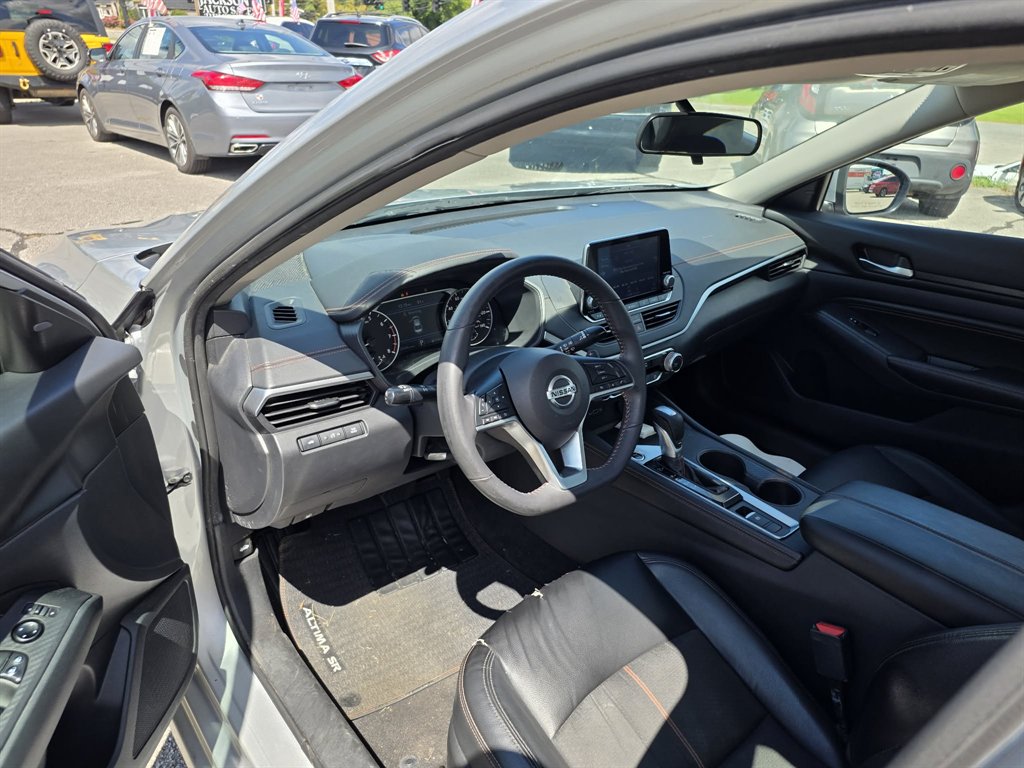 2022 Nissan Altima - $14,995