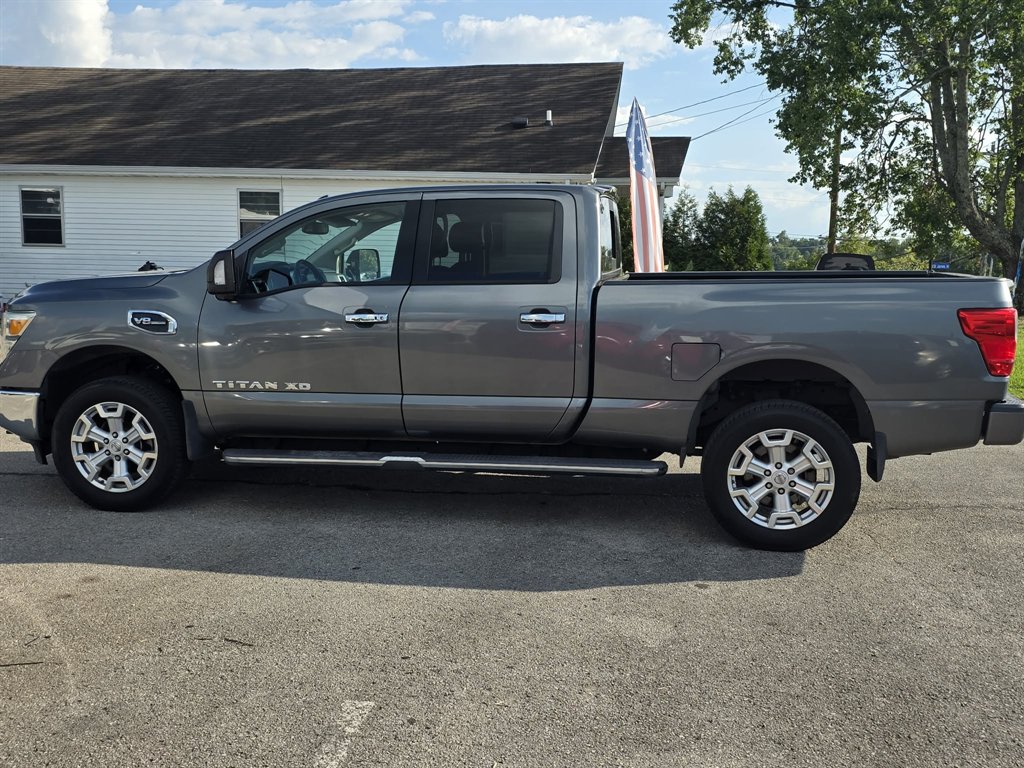 2016 Nissan Titan