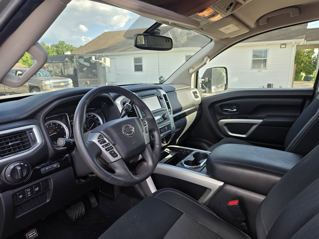 2016 Nissan Titan
