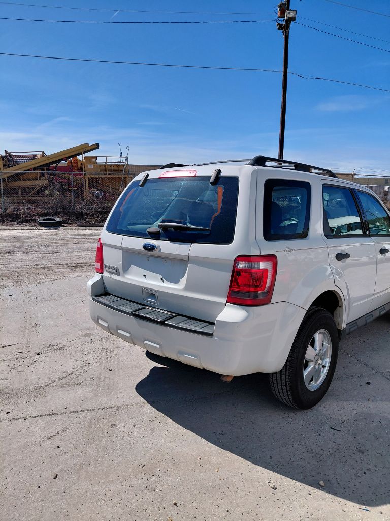 2012 Ford Escape - $8,995