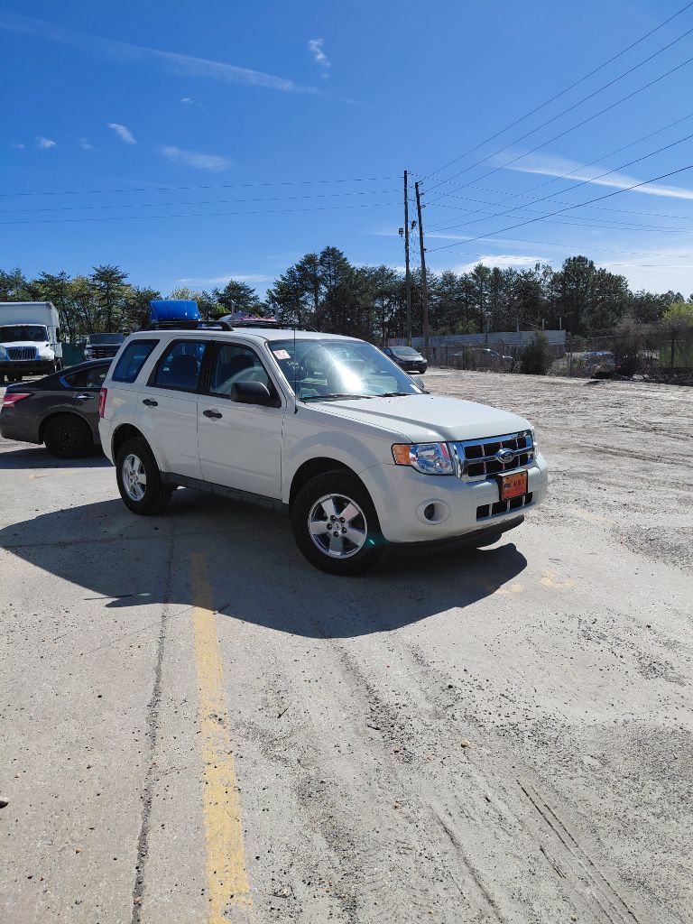 2012 Ford Escape - $8,995