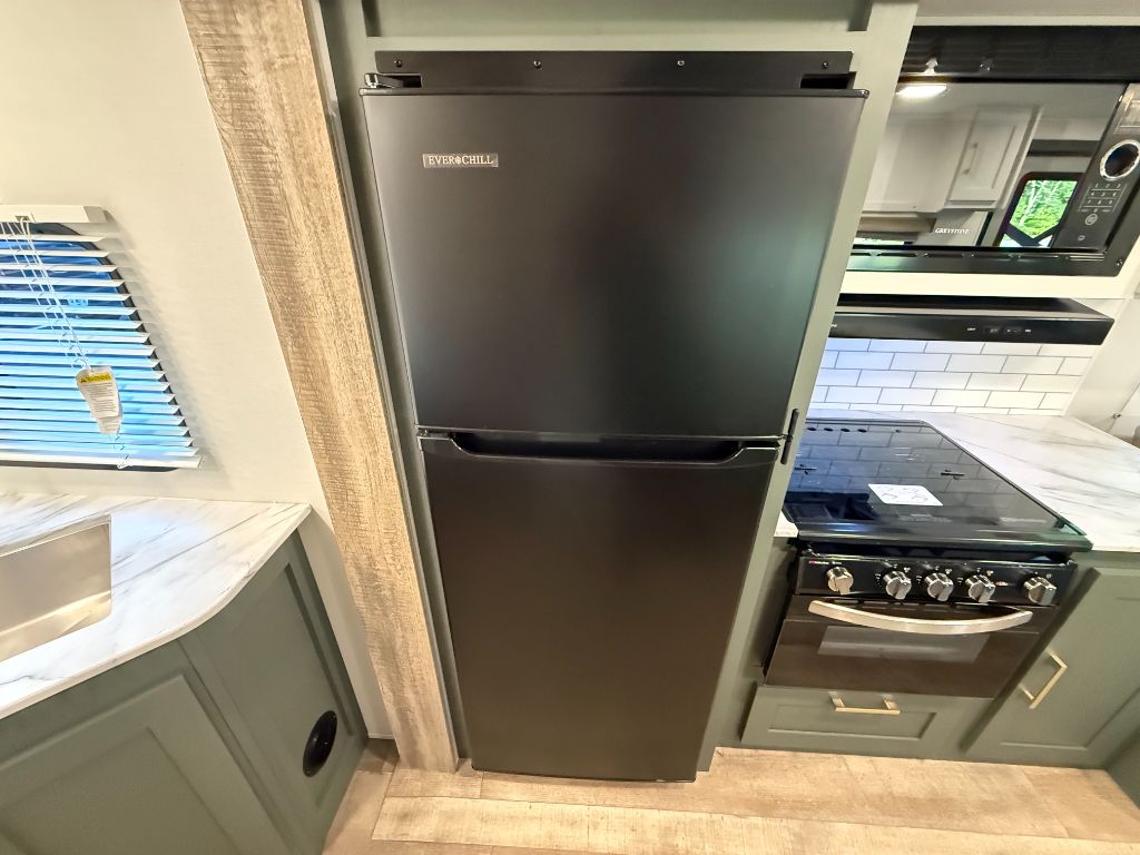 2024 Heartland M223RK EB - $22,900