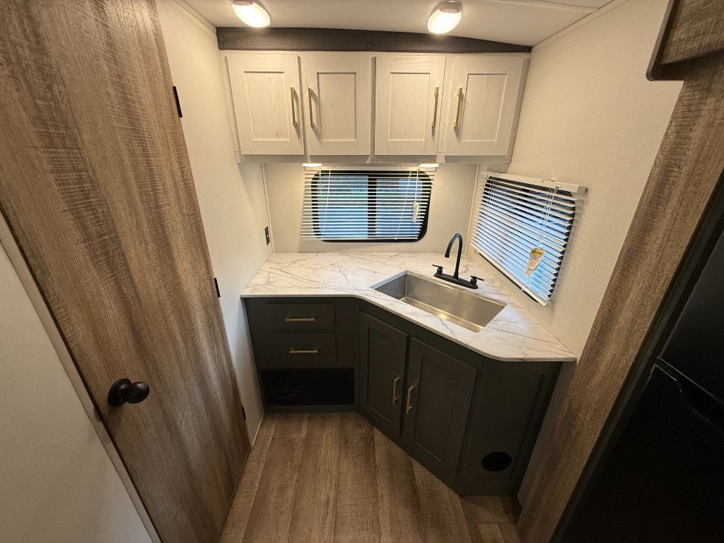 2024 Heartland M223RK EB - $22,900