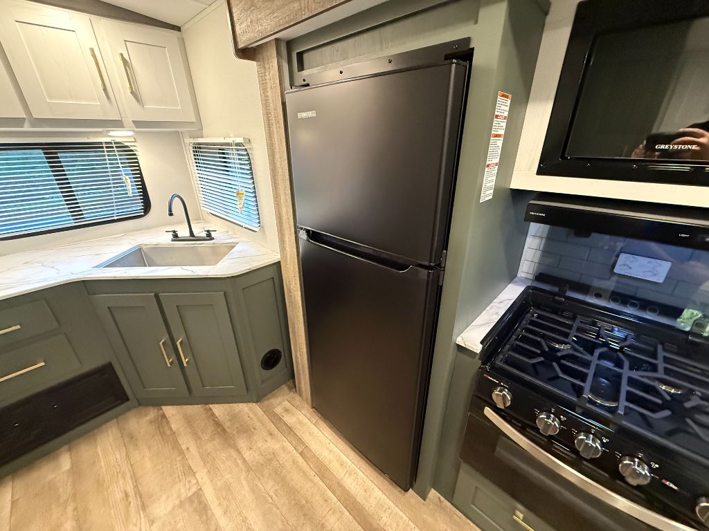 2024 Heartland M223RK EB - $22,900
