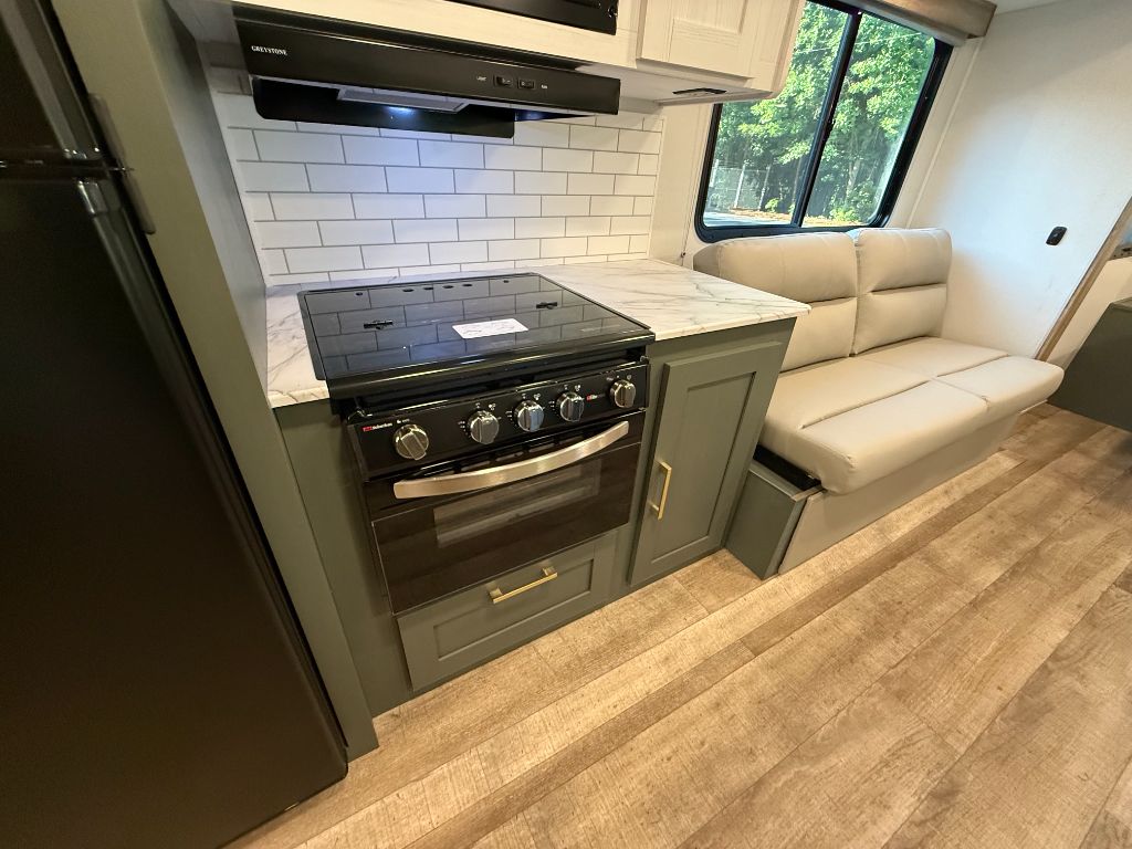 2024 Heartland M223RK EB - $22,900