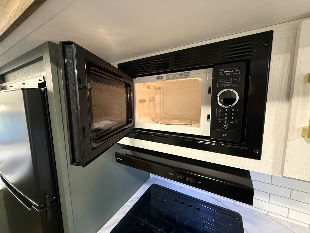 2024 Heartland M223RK EB - $22,900