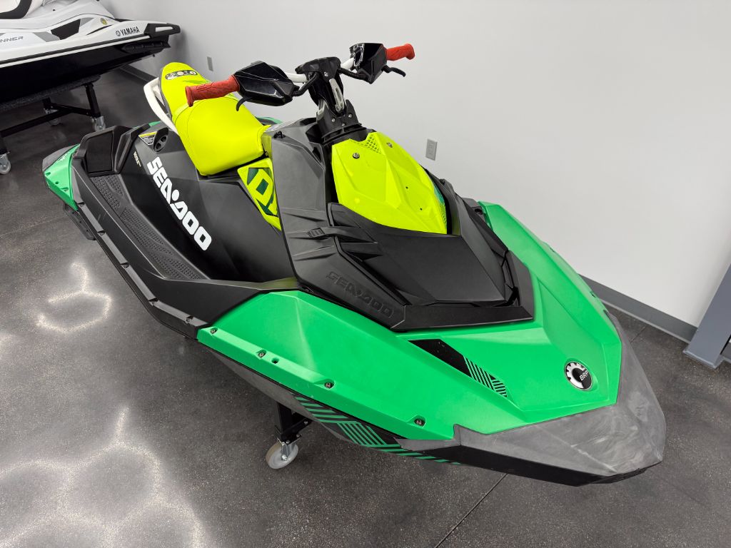 2021 Seadoo Spark Trixx - $7,500