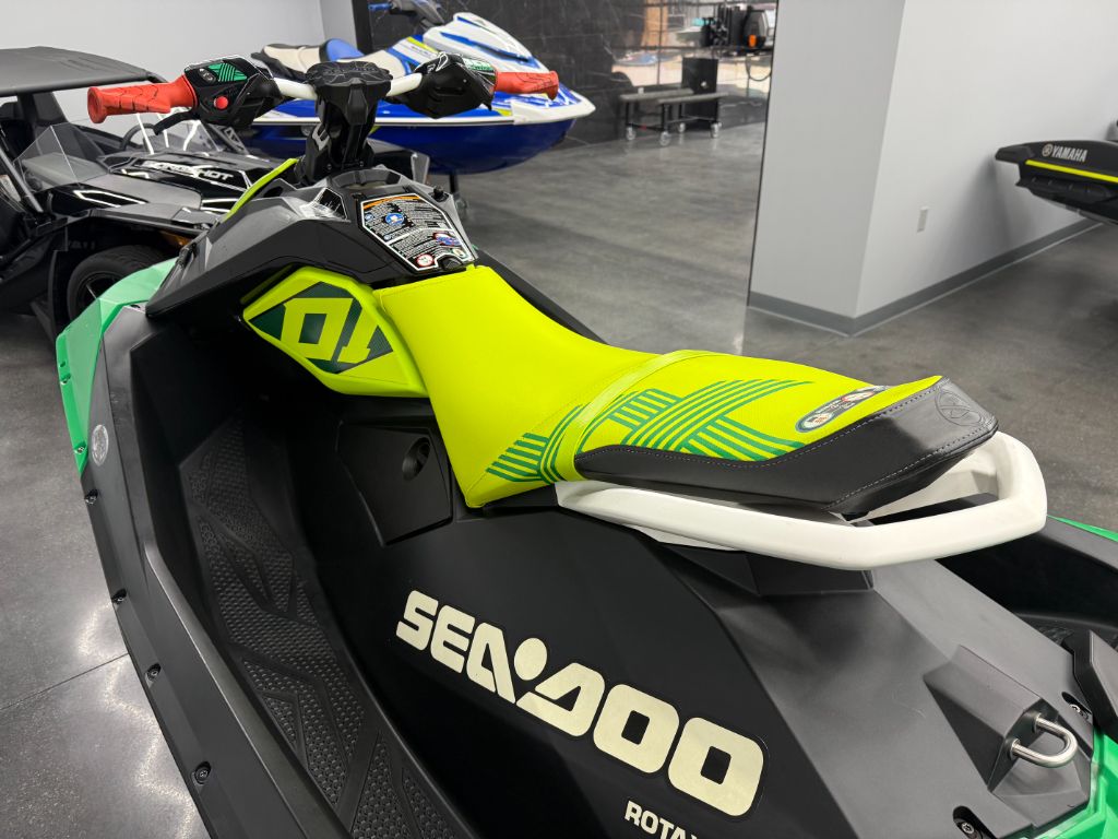 2021 Seadoo Spark Trixx - $7,500