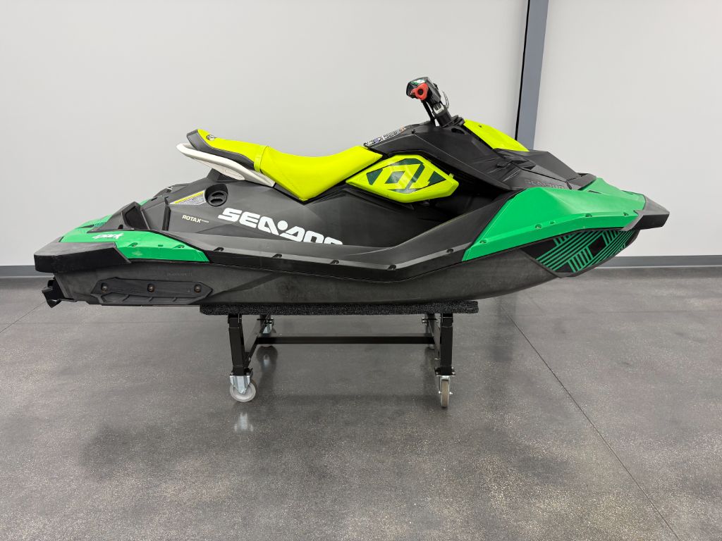 2021 Seadoo Spark Trixx - $7,500