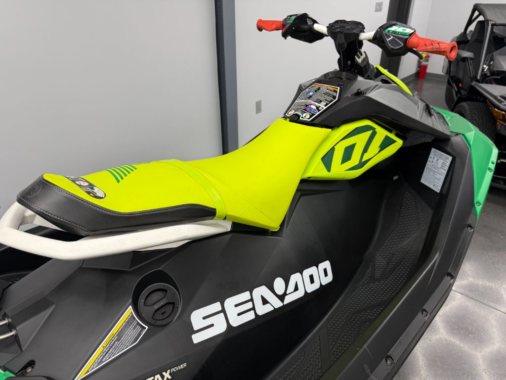 2021 Seadoo Spark Trixx - $7,500