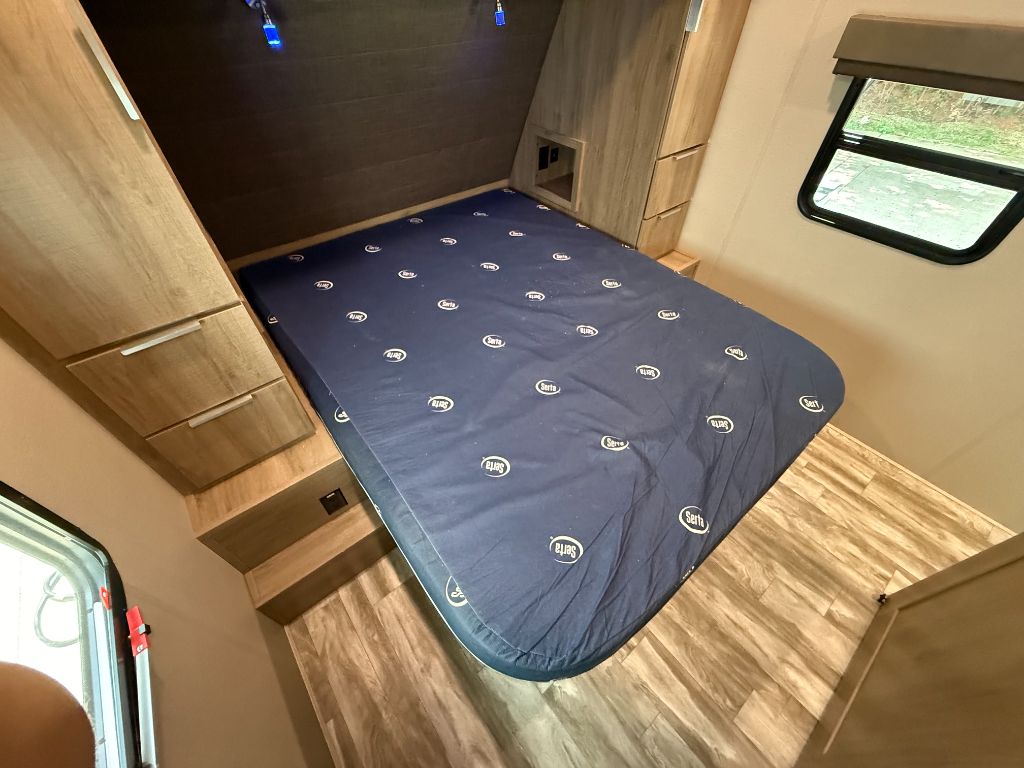 2021 Grand Design Recreational Imagine - $24,900