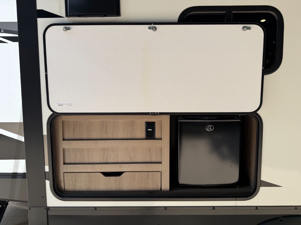 2021 Grand Design Recreational Imagine - $24,900