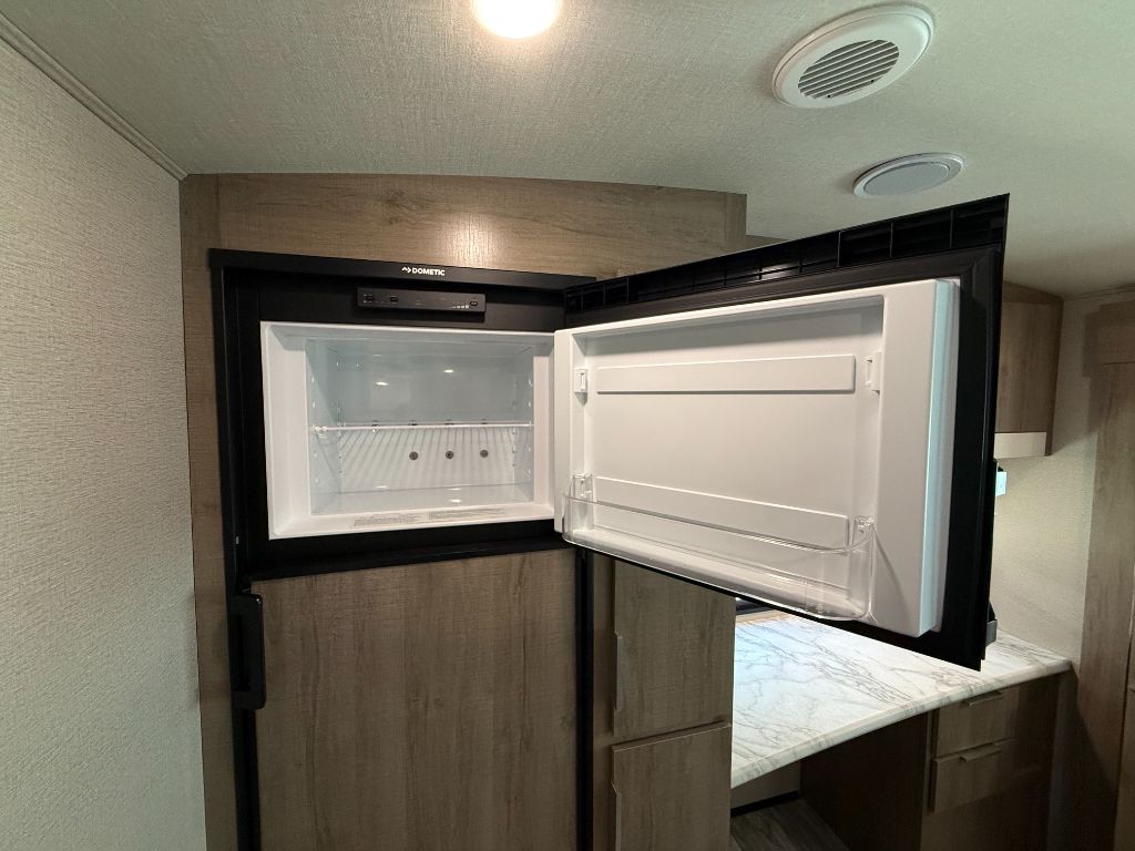 2021 Grand Design Recreational Imagine - $24,900