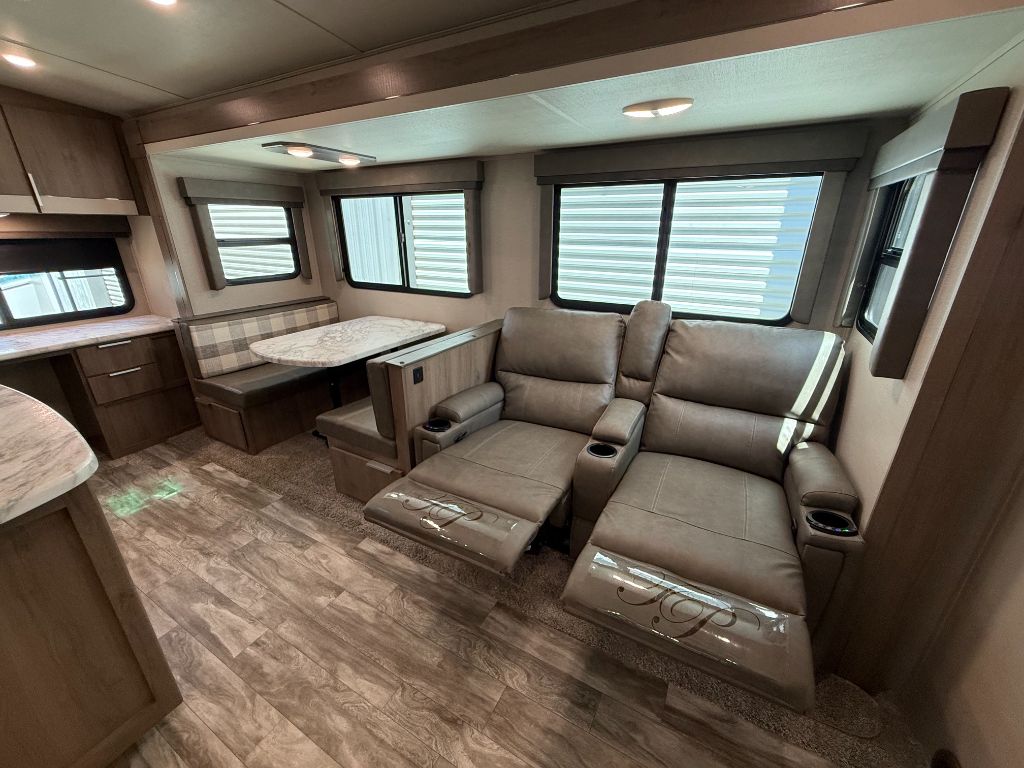 2021 Grand Design Recreational Imagine - $24,900