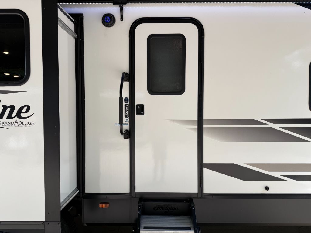2021 Grand Design Recreational Imagine - $24,900