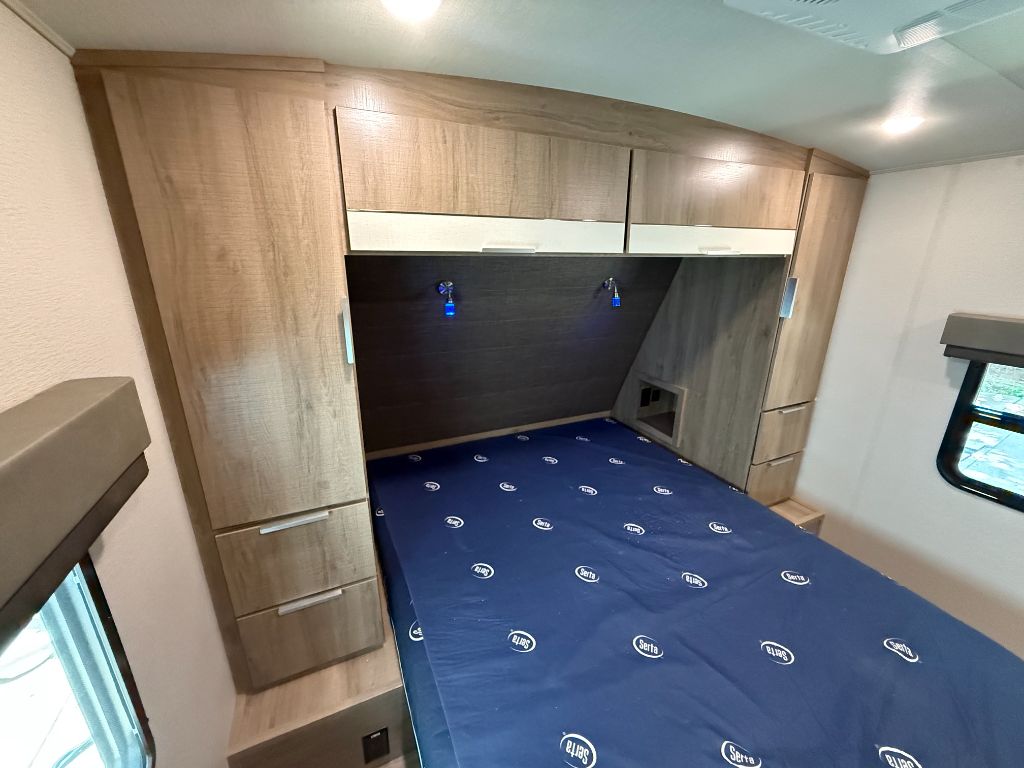 2021 Grand Design Recreational Imagine - $24,900