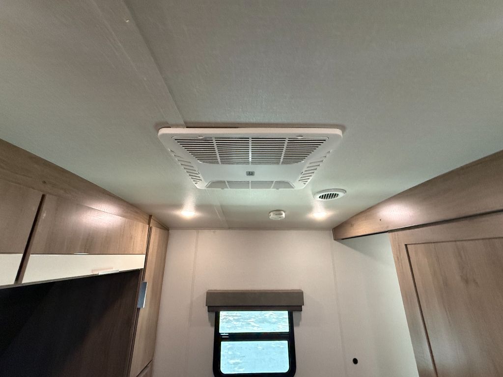 2021 Grand Design Recreational Imagine - $24,900