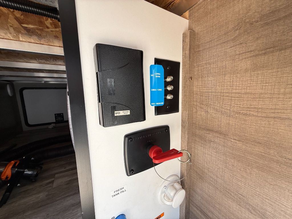 2021 Grand Design Recreational Imagine - $24,900