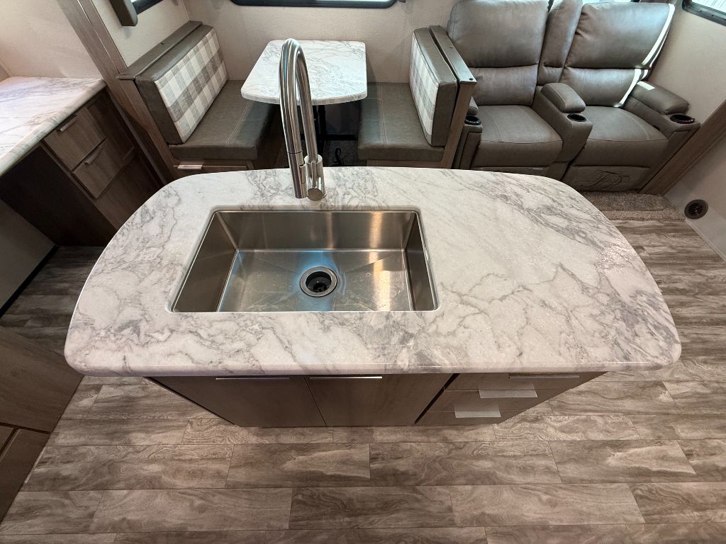 2021 Grand Design Recreational Imagine - $24,900