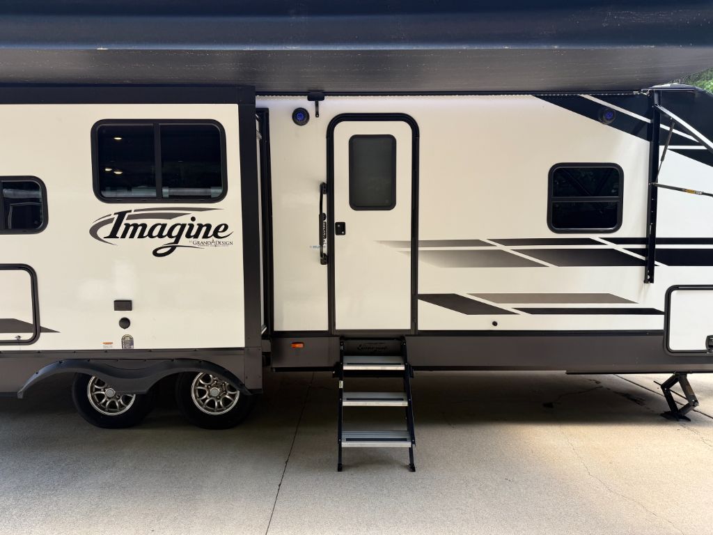 2021 Grand Design Recreational Imagine - $24,900