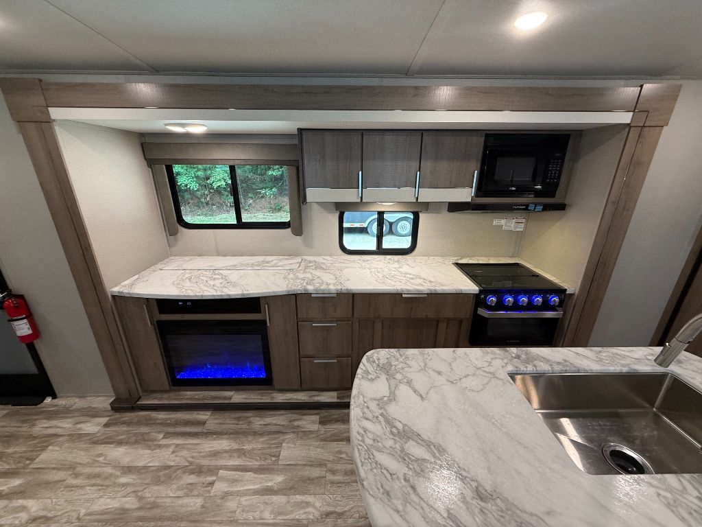2021 Grand Design Recreational Imagine - $24,900