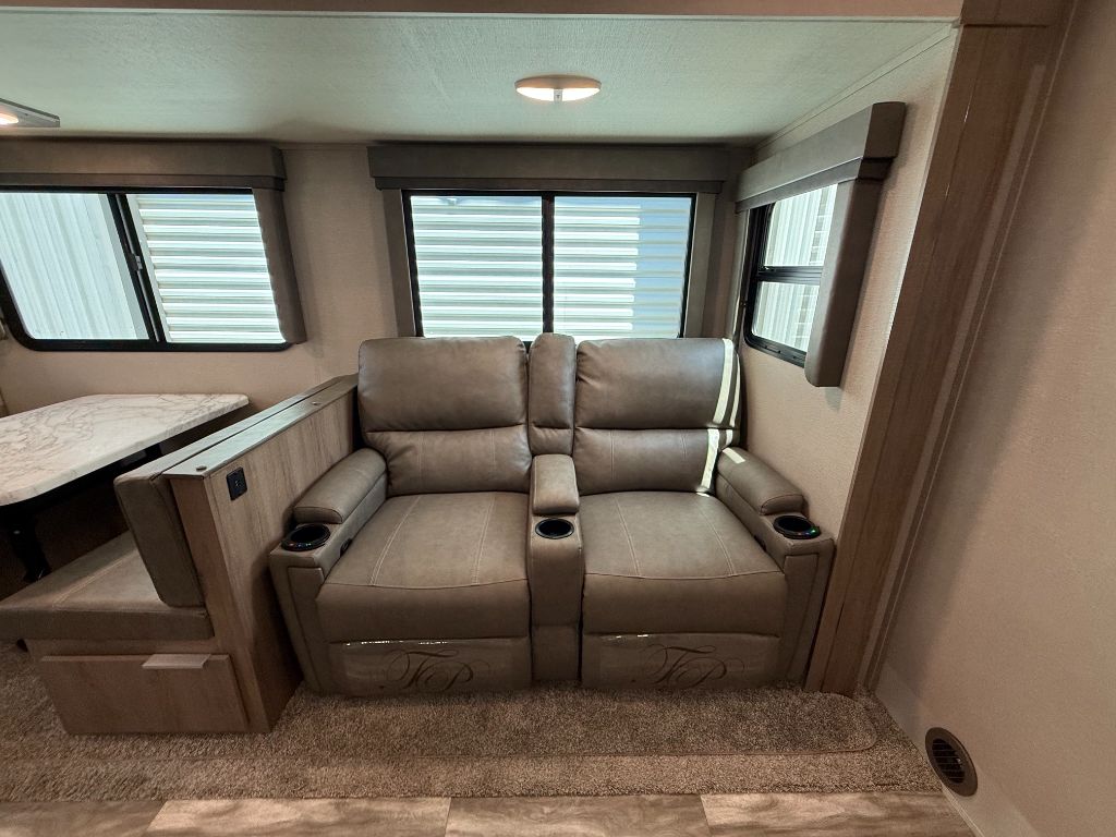 2021 Grand Design Recreational Imagine - $24,900