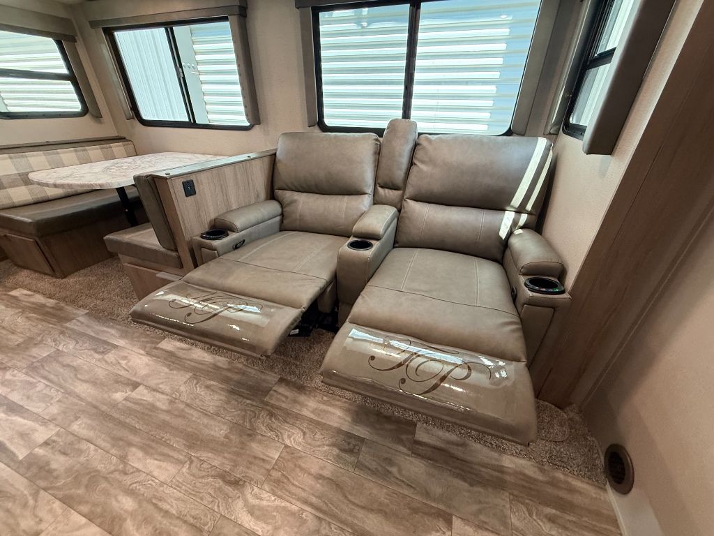 2021 Grand Design Recreational Imagine - $24,900