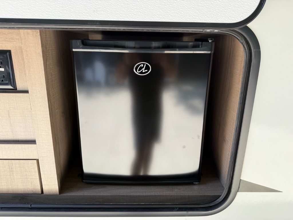 2021 Grand Design Recreational Imagine - $24,900