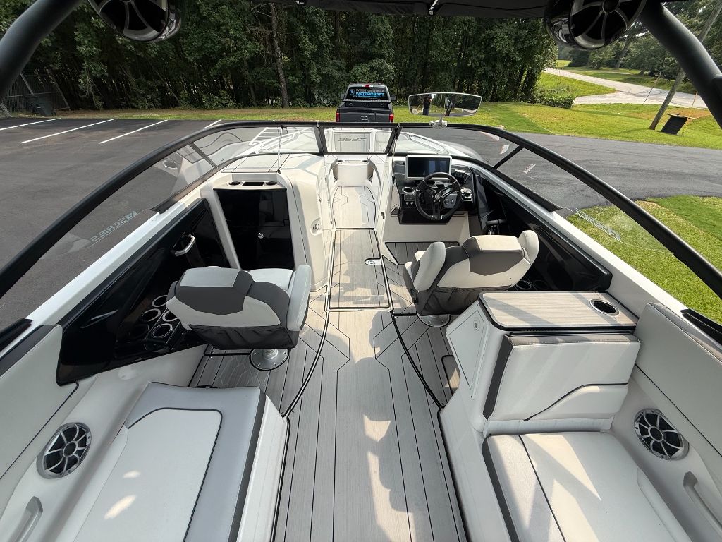 2023 Yamaha 252 XE - $67,500