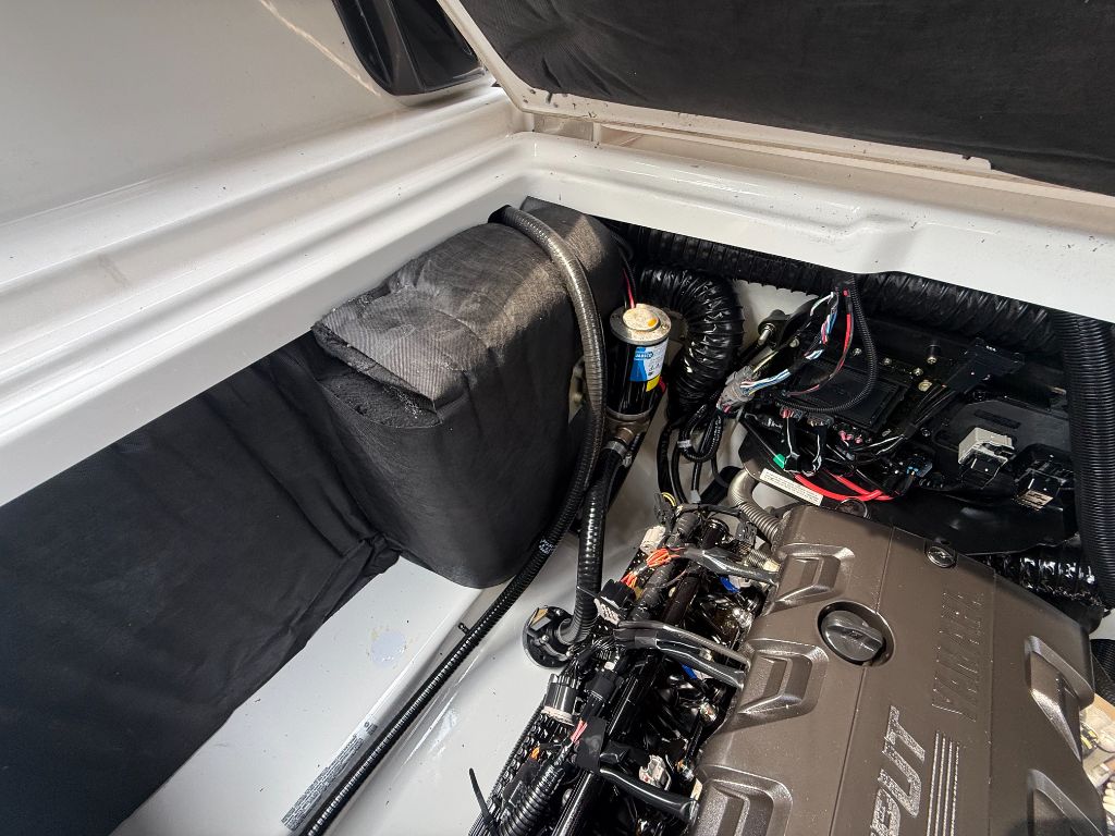2023 Yamaha 252 XE - $67,500