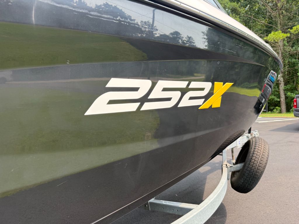 2023 Yamaha 252 XE - $67,500