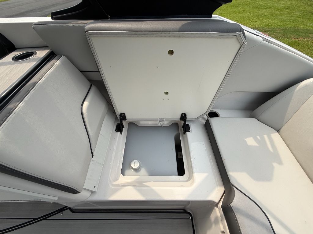 2023 Yamaha 252 XE - $67,500