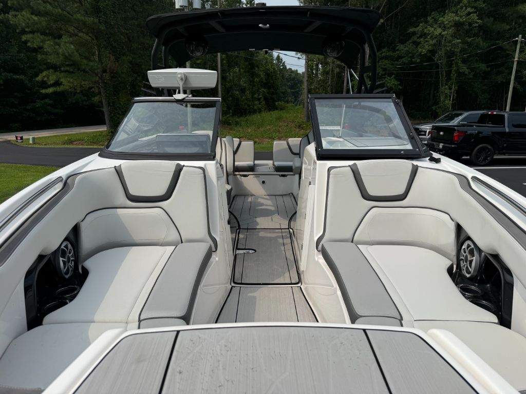 2023 Yamaha 252 XE - $67,500