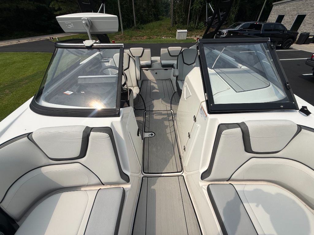 2023 Yamaha 252 XE - $67,500