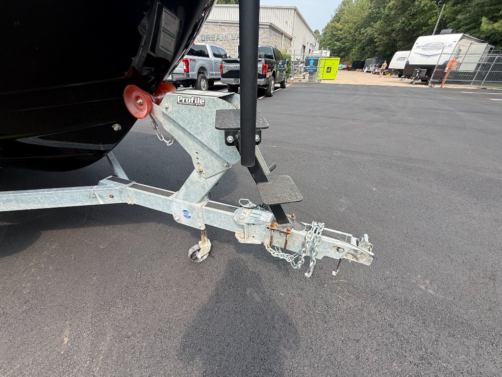 2023 Yamaha 252 XE - $67,500