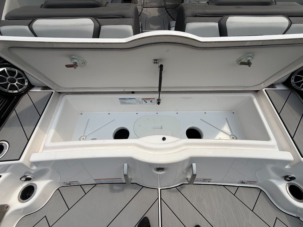 2023 Yamaha 252 XE - $67,500