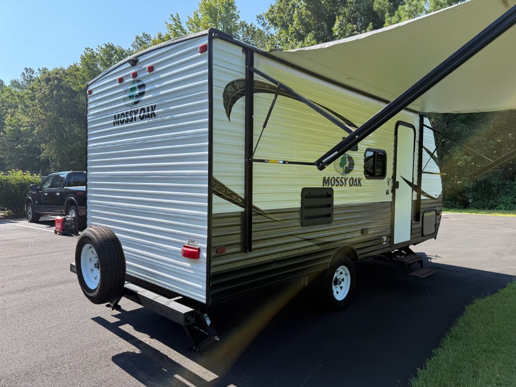 2020 Starcraft Mossy Oak M19BH - $11,800