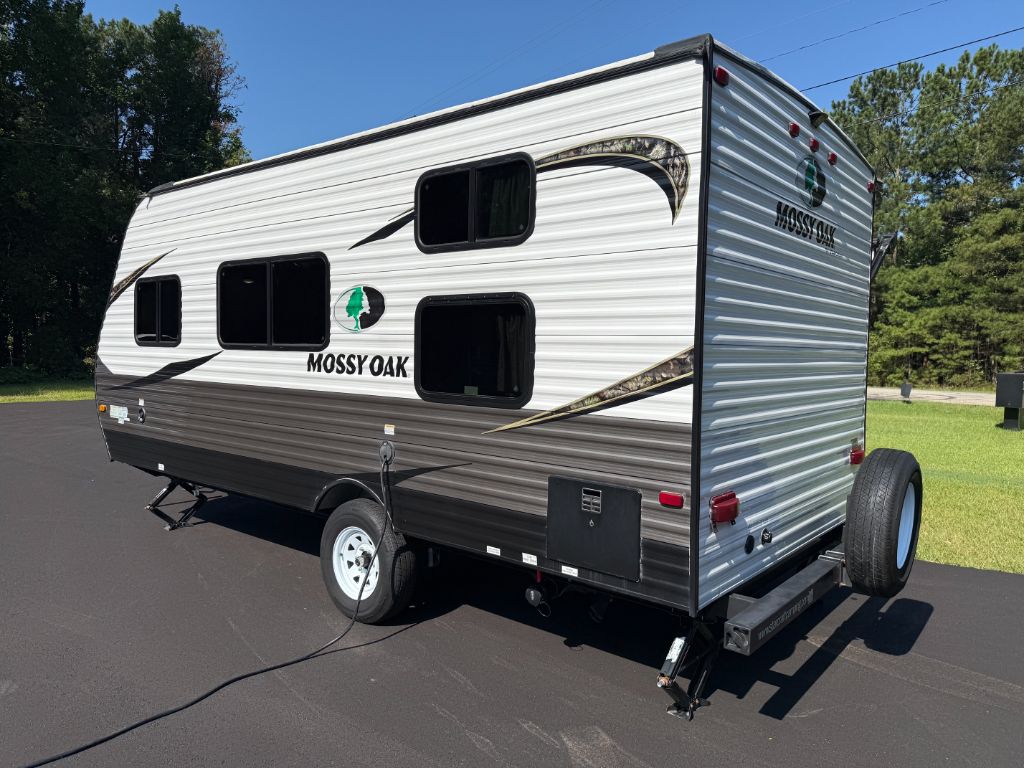 2020 Starcraft Mossy Oak M19BH - $11,800