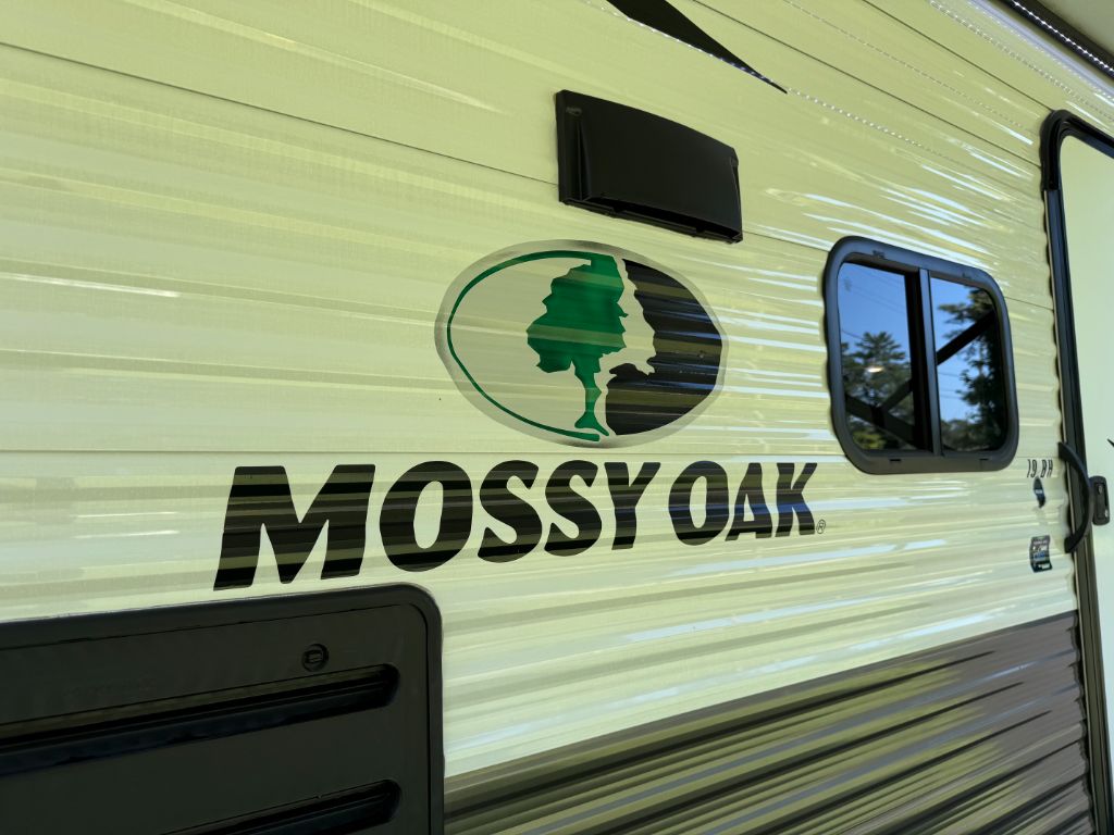 2020 Starcraft Mossy Oak M19BH - $11,800