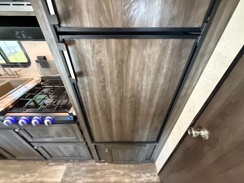 2020 Starcraft Mossy Oak M19BH - $11,800