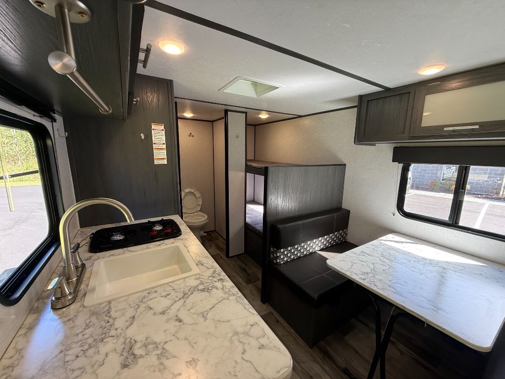 2022 Aspen Trail Aspen Trail - $8,950