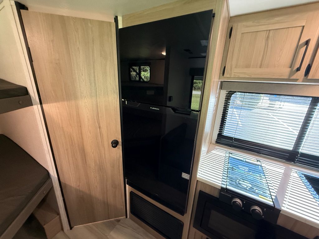 2025 Coleman Coleman - $15,900