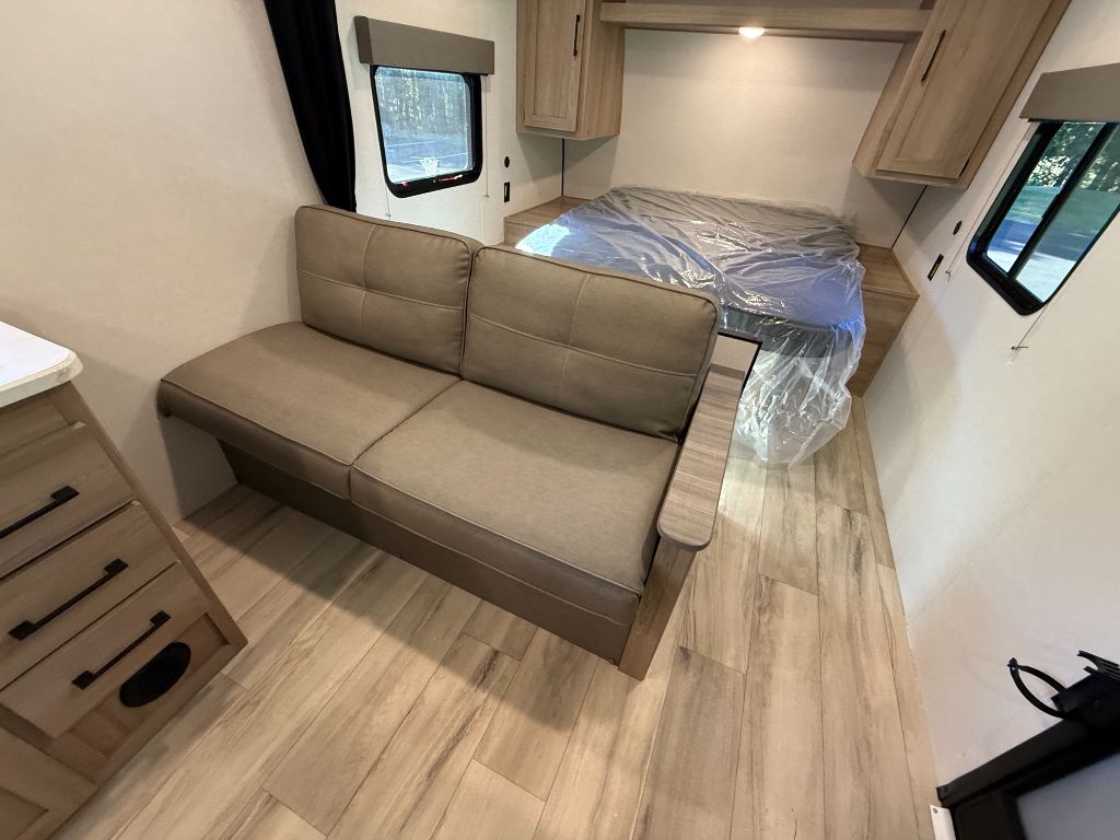 2025 Coleman Coleman - $15,900