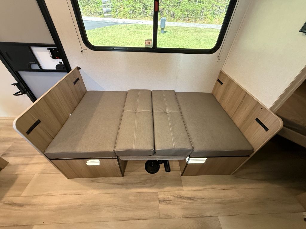 2025 Coleman Coleman - $15,900